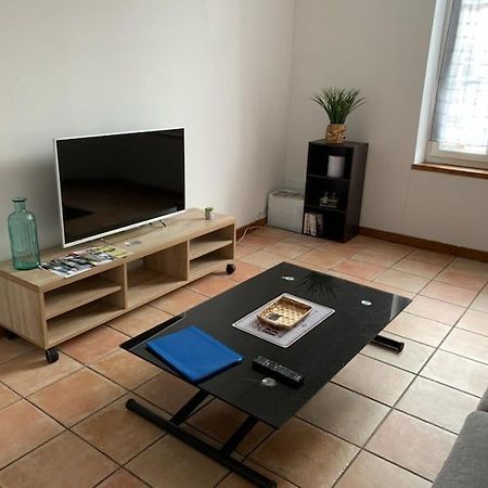 Appartement Avec Terrasse Gien Eksteriør bilde