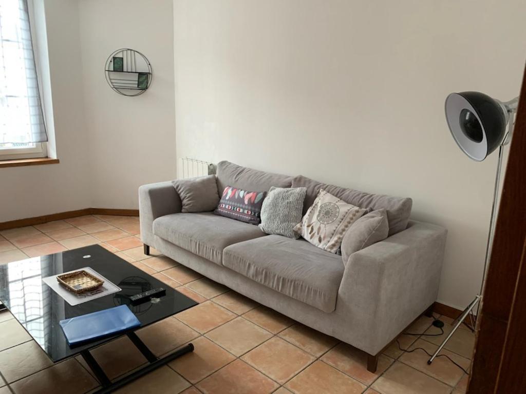 Appartement Avec Terrasse Gien Eksteriør bilde